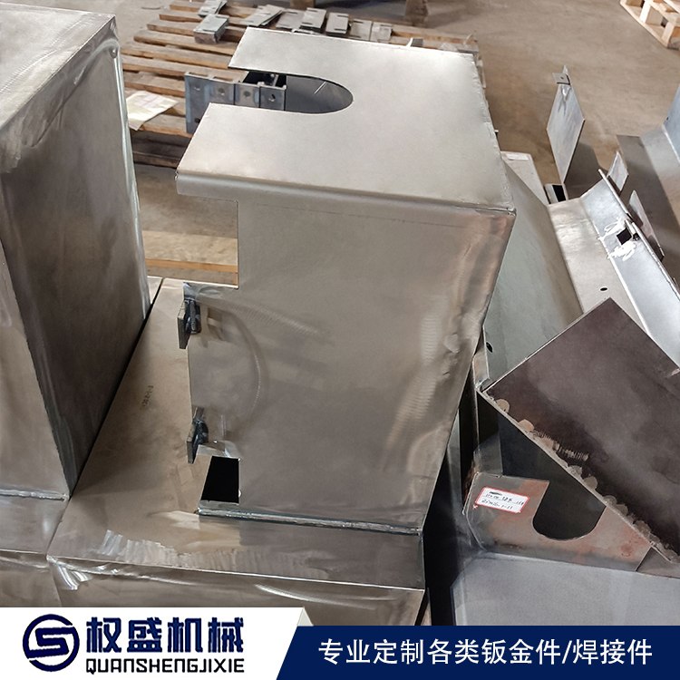 沖壓和切割是鈑金加工的重要工序,不懂這些怎么做鈑金--權(quán)盛機械